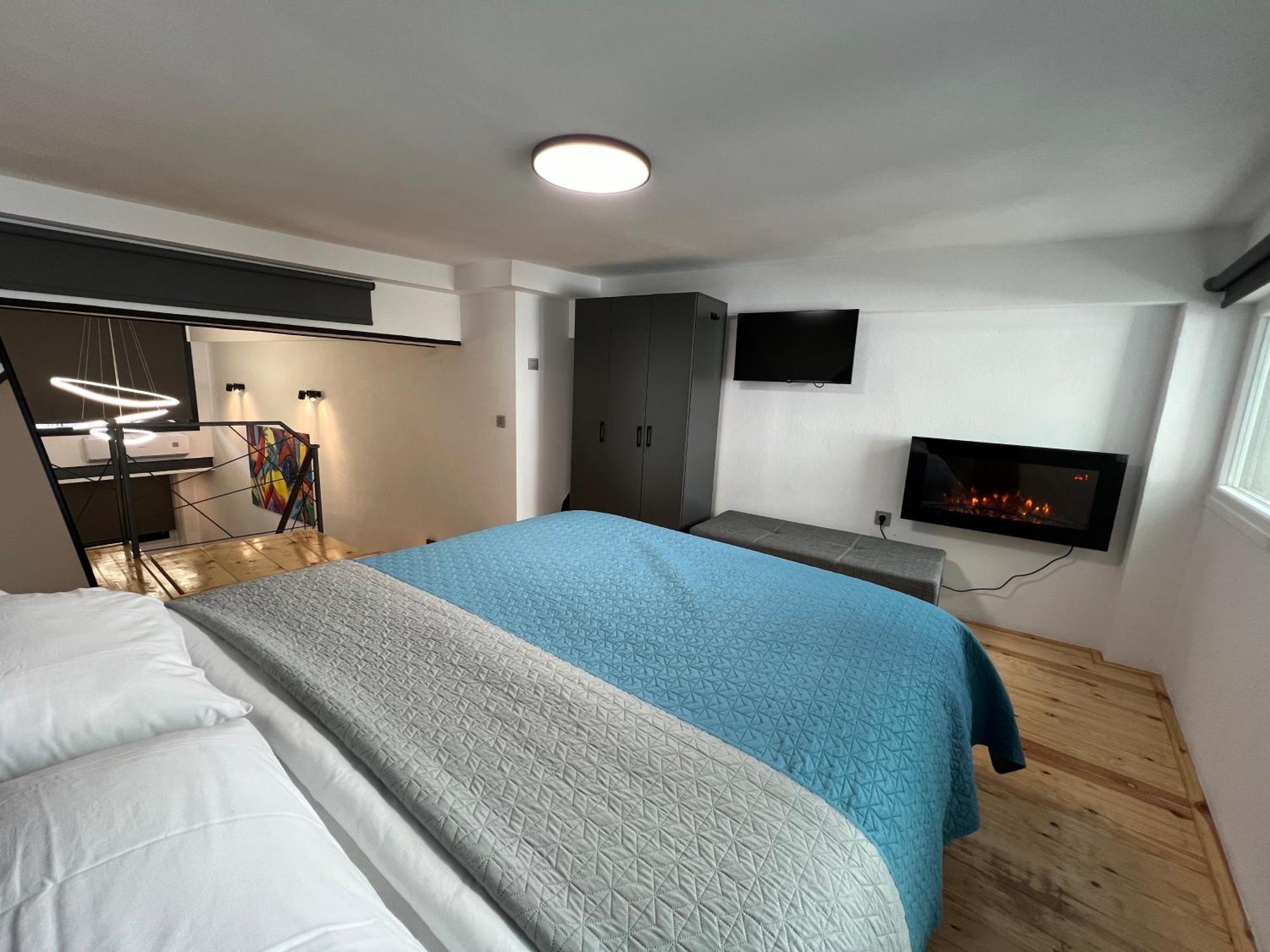 קאבאלה City Center Loft With Private Parking מראה חיצוני תמונה